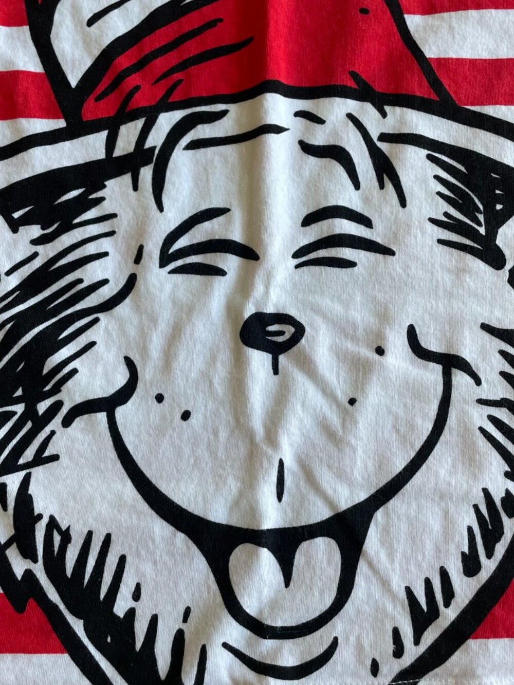 Entire Closet $5! Universal Studios Dr. Seuss Cat in the Hat 100% Cotton Tank - Picture 3 of 8